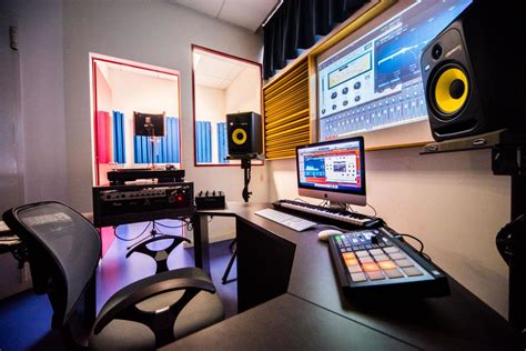 schools for music production new mexico